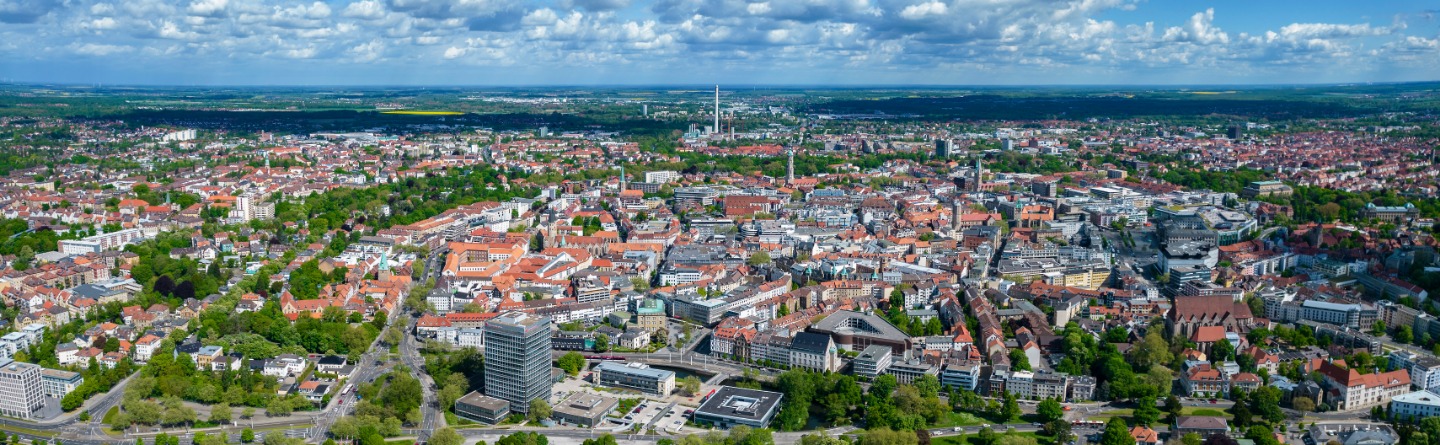 Eine Luftbildaufnahme der Region Braunschweig-Wolfsburg, Standort des BTZ Braunschweig-Wolfsburg
